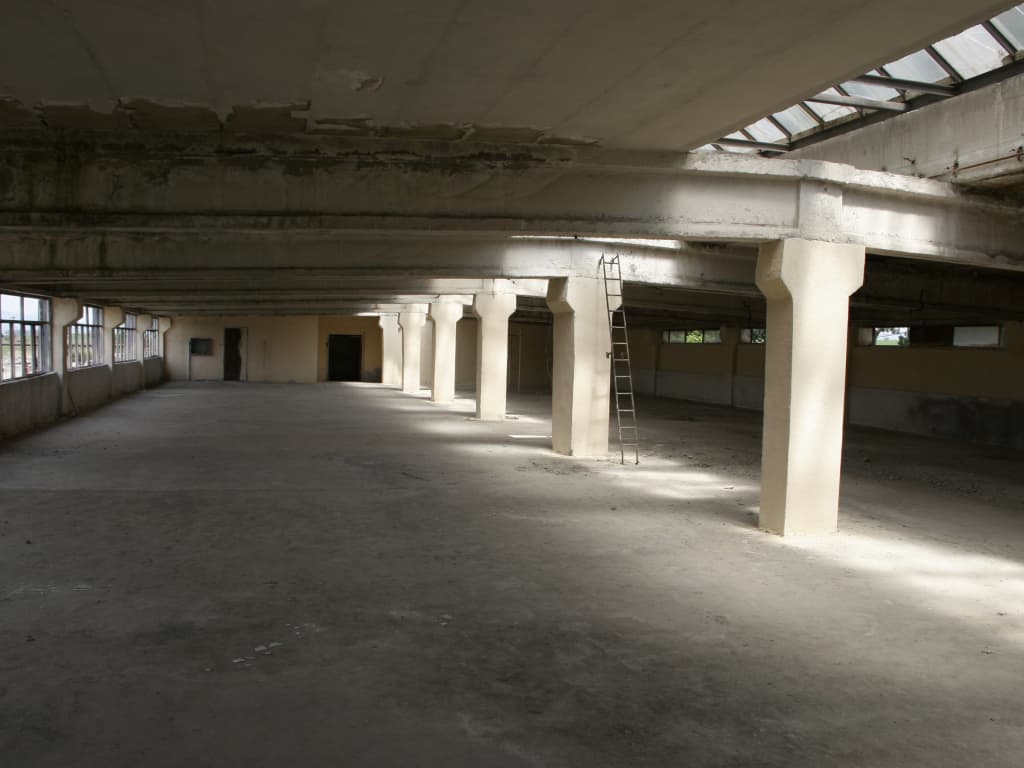 RGI Business Park inchirieri proprietati industriale Orastie vest vedere spatiu interior