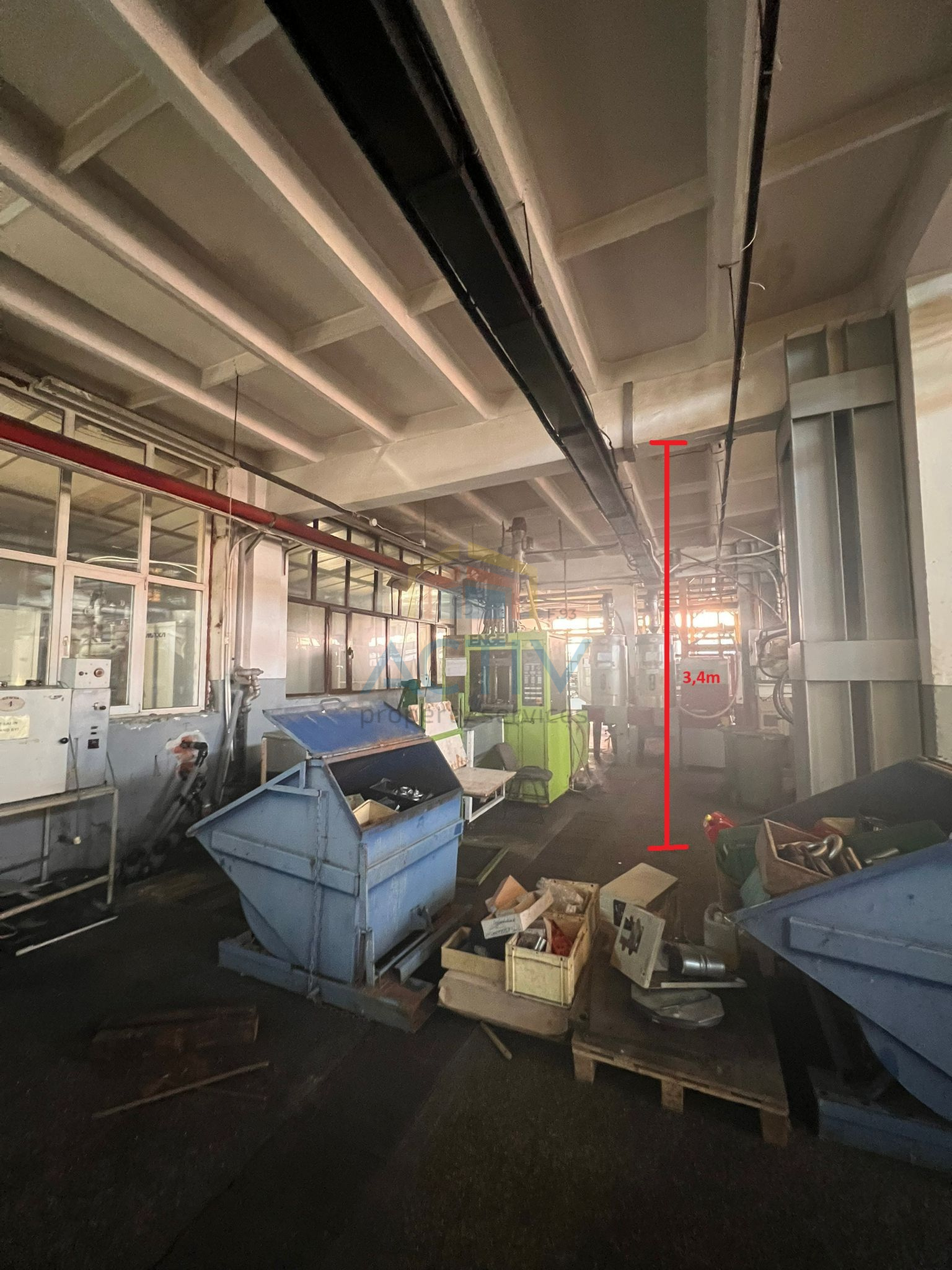 interior.jpg