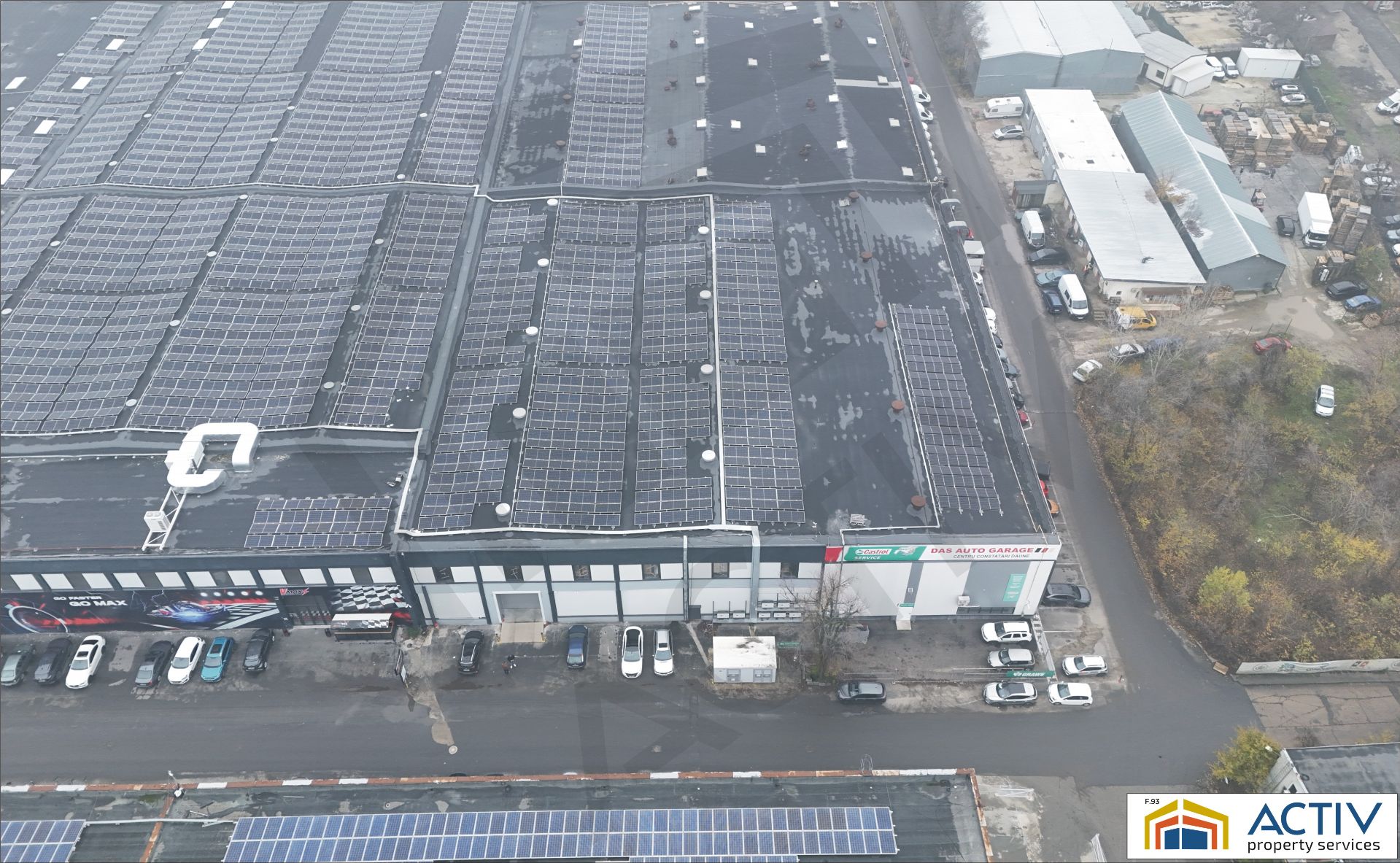 Hala de vanzare incinta Faur.JPG