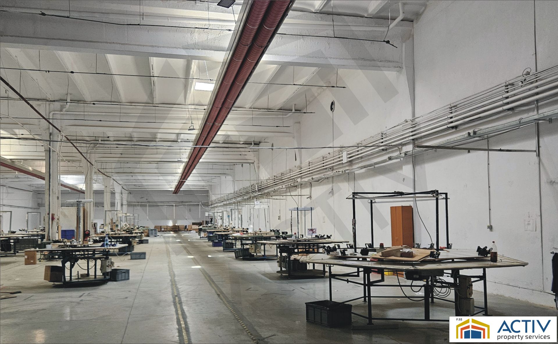 Hala depozitelor Targu Mures Interior 1.JPG