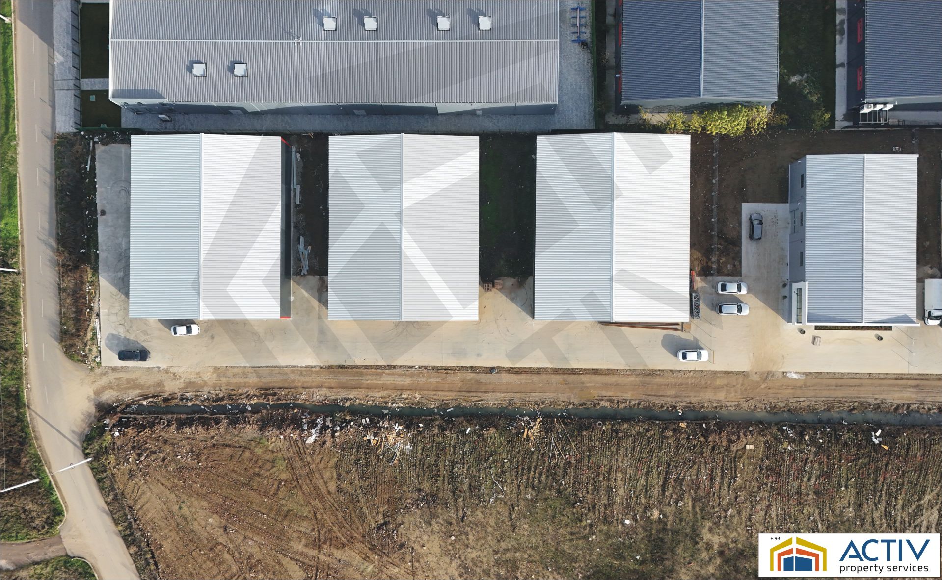 Hala de inchiriat Gara Catelu.JPG